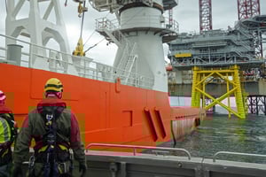 Engineers_Working_on_Offshore_Project_Marine