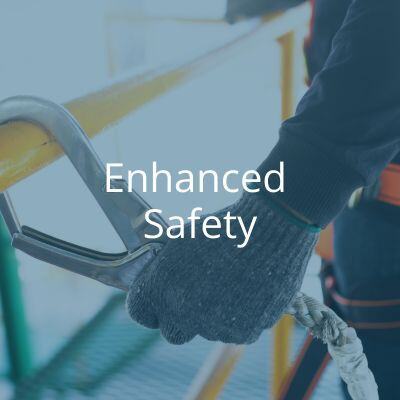 construction-worker-wearing-harness-enhancing-safety